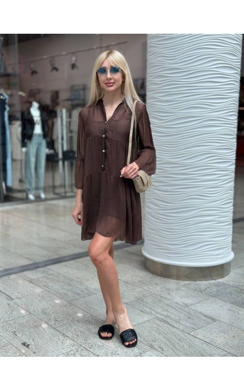 Коричневое короткое платье с V-образным вырезом Anna Pepe AP 27М001 Коричневое короткое платье с V-образным вырезом Anna Pepe AP 27М001
